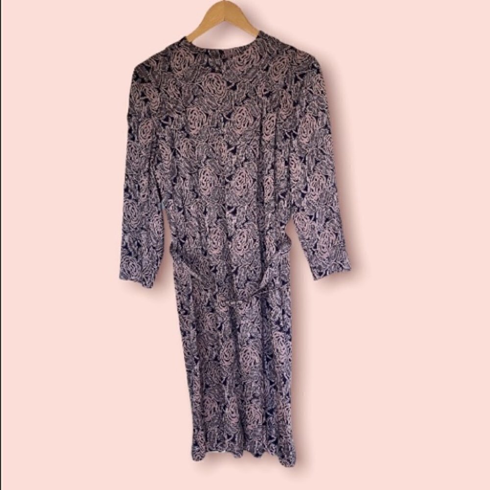 VINTAGE Purple Floral Dress with Belt, Made in Canada, Great condition, Size 10